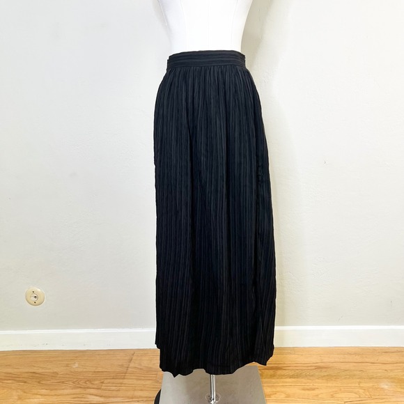 Lulus Dresses & Skirts - Lulus Skirt Maxi Pleated Size Small Black Plisse Textured High Waist Slit NEW